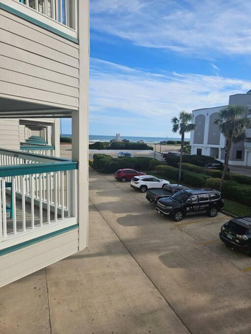 Apartamento Seawall Breeze In