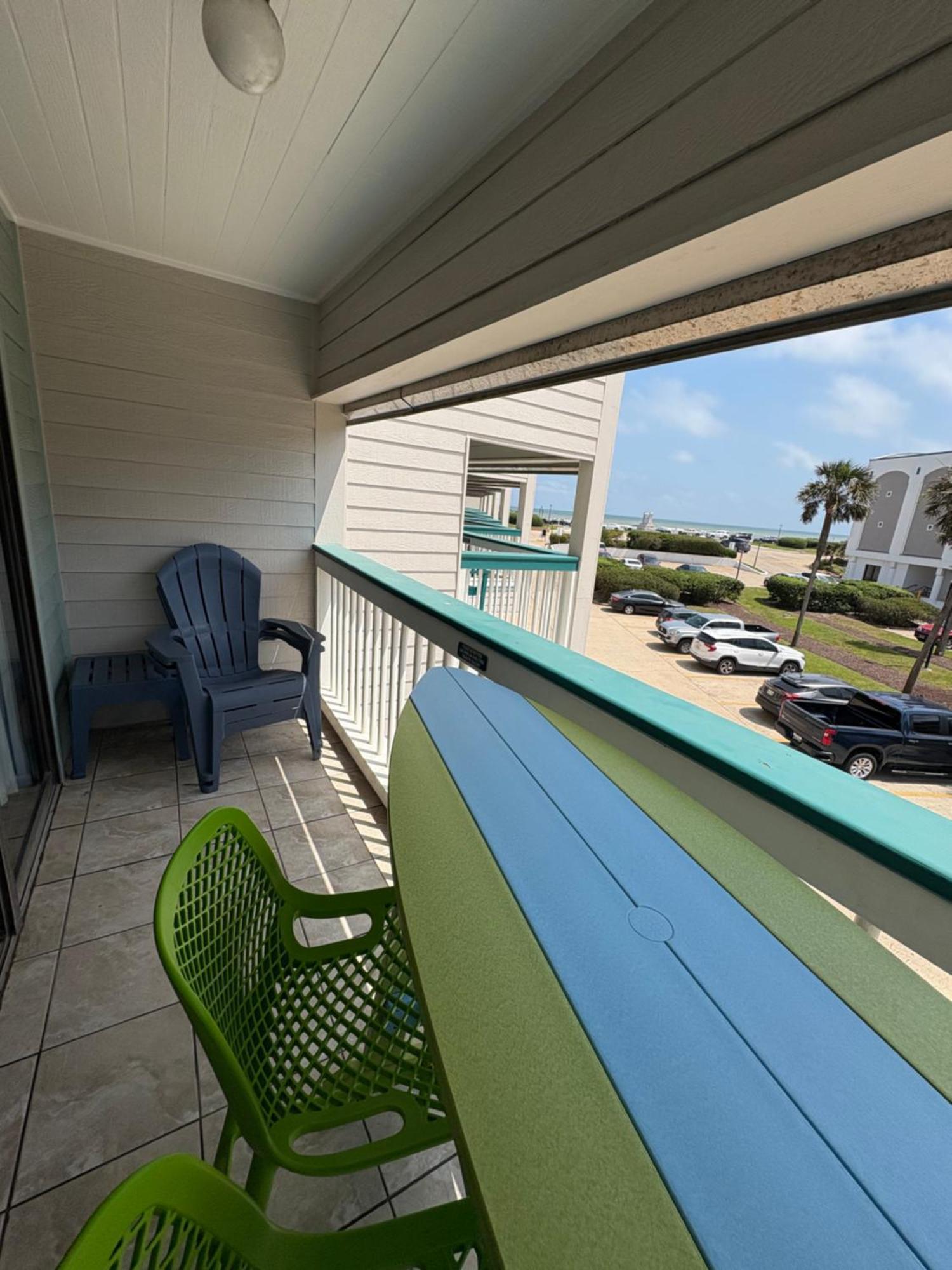 Apartamento Seawall Breeze In